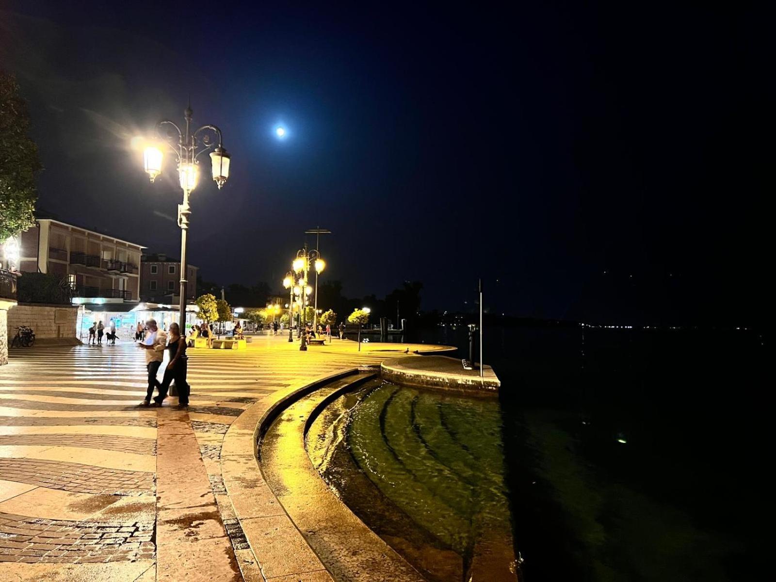 La Casa Di Lazise Lägenhet Exteriör bild